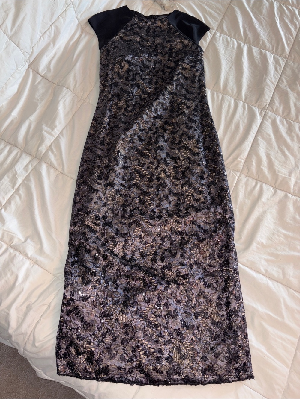 Black Lace Evening Dress with Cap Sleeves Vince Camino size 2